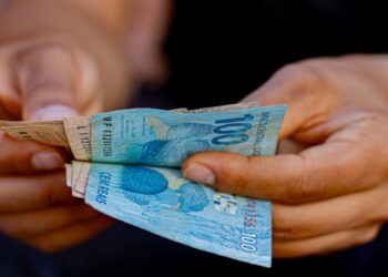 Ótima notícia para quem trabalhou em 2024: Bônus de R$ 1.631 na sua conta!