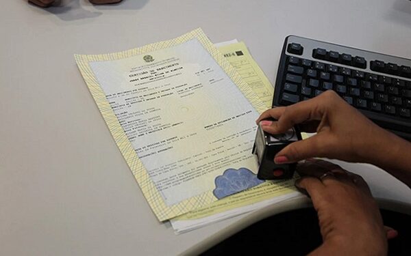 Online: certidão de nascimento, casamento e óbito ficam disponíveis no cartório digital