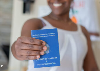 Trabalhador CLT que vive de baixa renda vai receber R$ 300 por mês do governo Lula