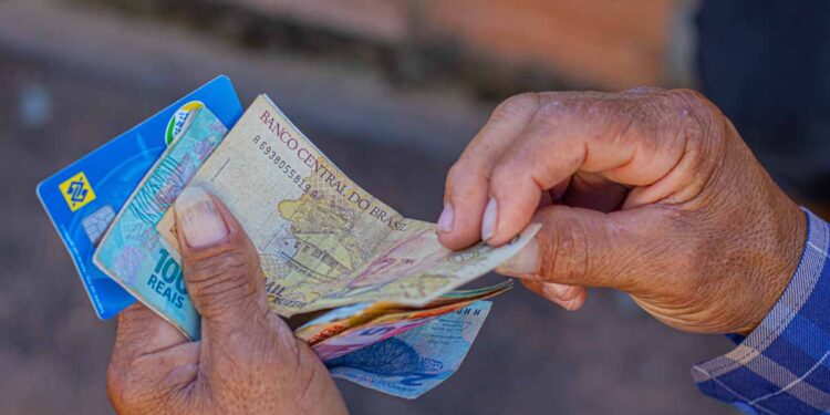 Atenção, idoso! Sua biometria pode SALVAR o pagamento da aposentadoria este mês