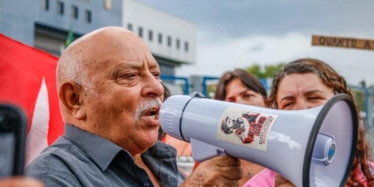 Ferrari, Porsche e outros carros de luxo apreendidos em sindicato do irmão de Lula