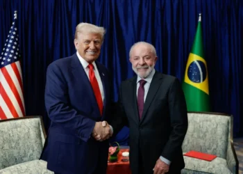 Tarifaço: Lula prevê acordo com Trump ‘em poucos dias’ após reunião na Malásia