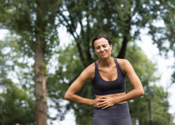 Sinais comuns — mas ignorados — que indicam que você pode ter problema no fígado