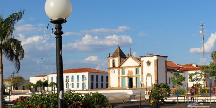 Cidade mais quente do Brasil tem clima de deserto: altas temperaturas e baixa umidade