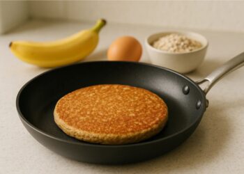 Uma frigideira com a receita de 3 ingredientes