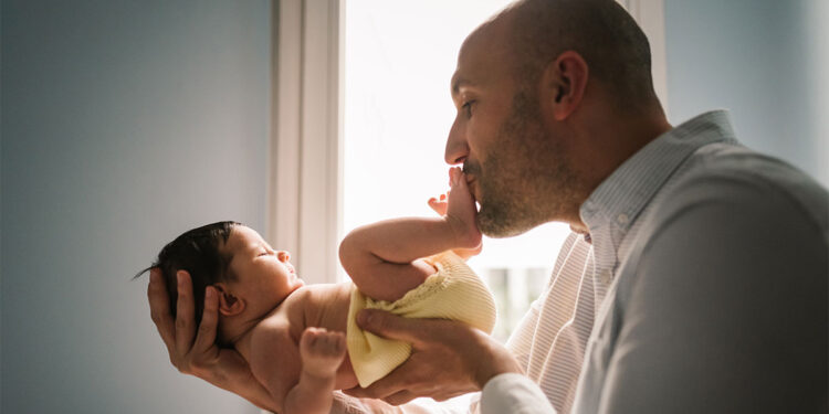 Homem CLT que tiver filho vai ganhar benefício EXCLUSIVO aprovado pelo governo