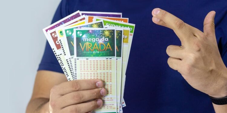 Mega da Virada 2025: Quanto você pode ganhar apostar R$ 6?