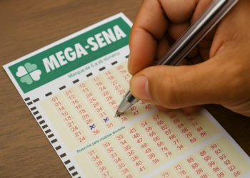 Aposta simples ou bolão? Saiba qual a melhor alternativa para a Mega da Virada