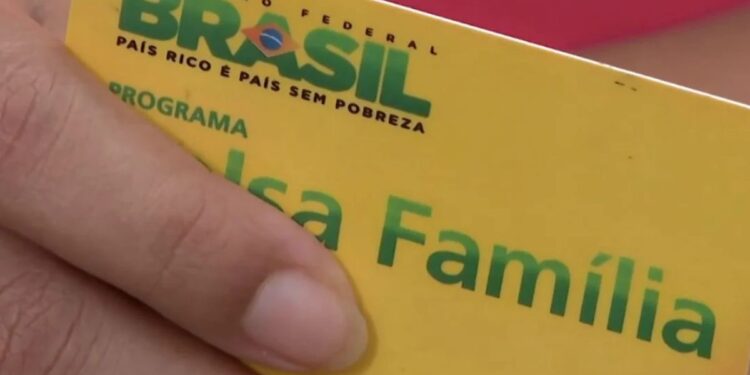 Um cartão do Bolsa Família