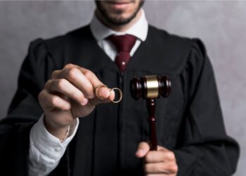 Um juiz do fim da burocracia nos cartórios