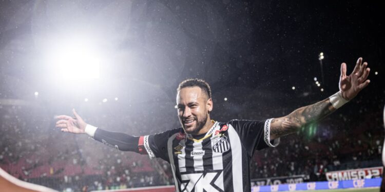 Naymar com a camisa do Santos em campo, não do Flamengo