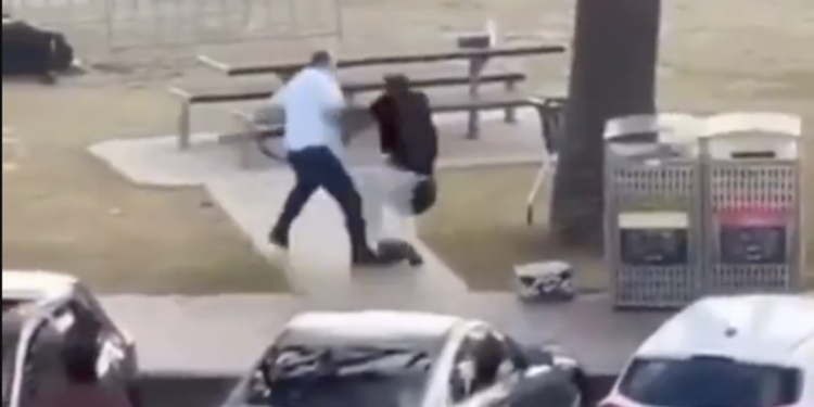 Homem desarma assassino, para ataque terrorista e recebe doação de milionário