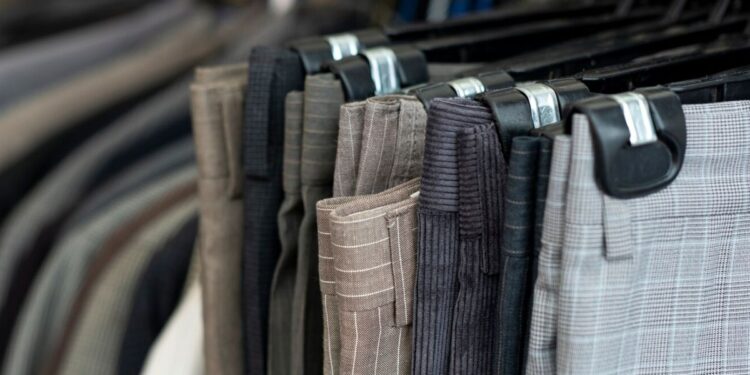 Roupas da marca que abandonou o Brasil