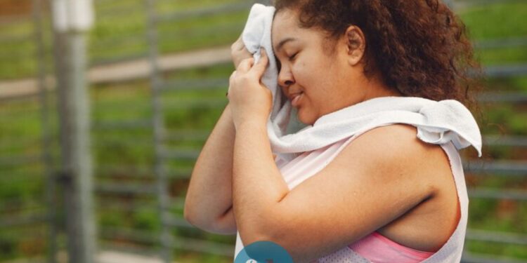 Nova onda de calor gera alerta para 8 estados — saiba como se proteger