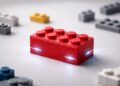 Um smart brick da Lego