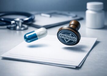 Ilustração de pílula e carimbo representando quem pode prescrever antibióticos
