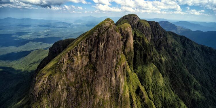 Pico Paraná: entenda como é o local onde jovem segue desaparecido. (Imagem: Divulgação/Governo do Paraná)