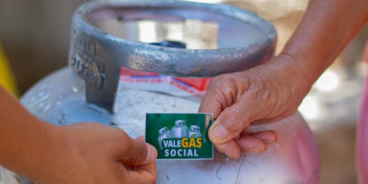 Gás do Povo 2026: governo amplia o benefício e inclui 950 mil famílias no pagamento