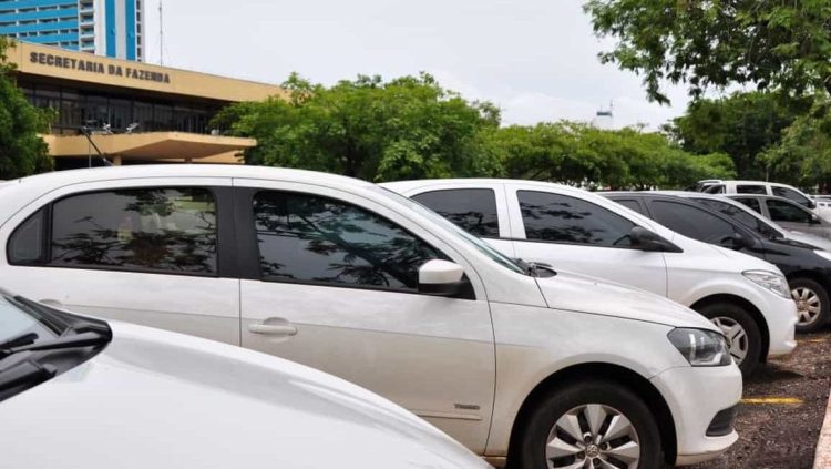 Venda de CARROS POPULARES pode trazer PERDE MILIONÁRIA para estas empresas