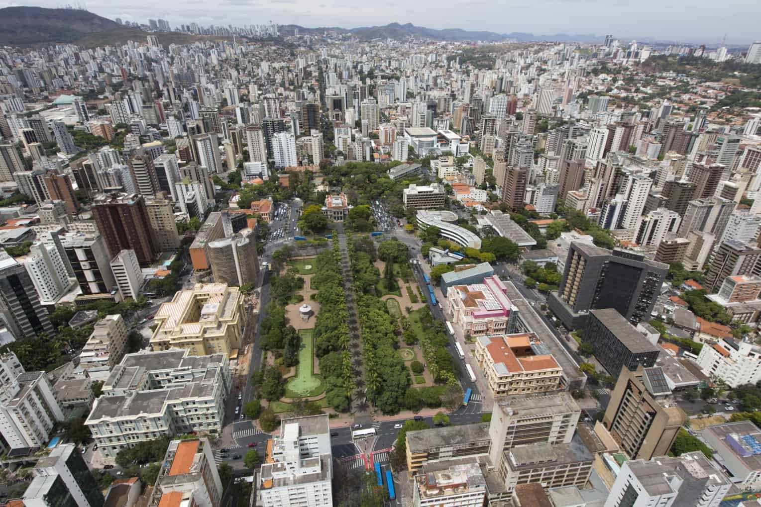 Belo Horizonte cria site informativo com regras para frequentar os comércios 