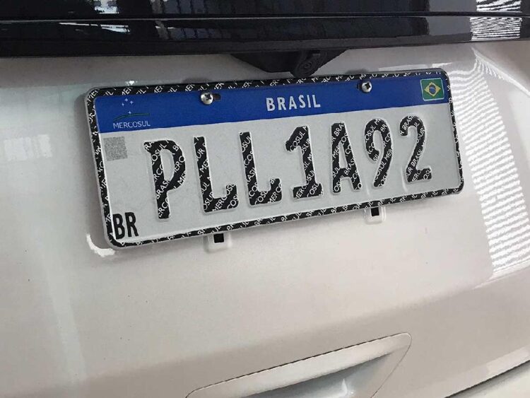 Atenção motoristas! Divulgada data limite para adesão às placas do Mercosul em 2025