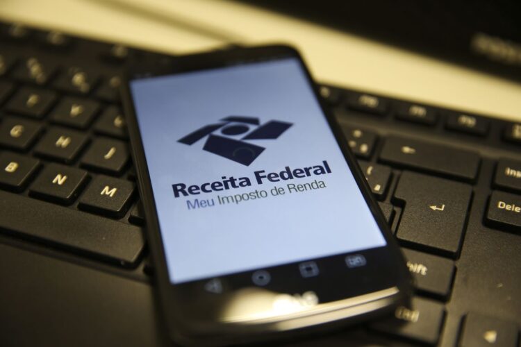 Restituição Imposto de Renda 2020: calendário completo aqui!