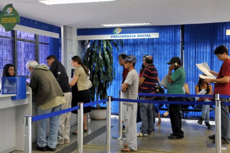 Revisão da vida toda do INSS pode ter complicações no pedido