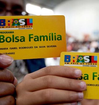 Bolsa Família: 4,9 mil municípios recebem recurso adicional
