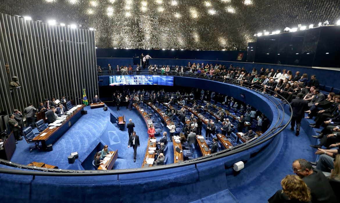 Mudança na data das eleições 2020 avança na Câmara com aprovação para novembro (Wilson Dias/Agência Brasil)