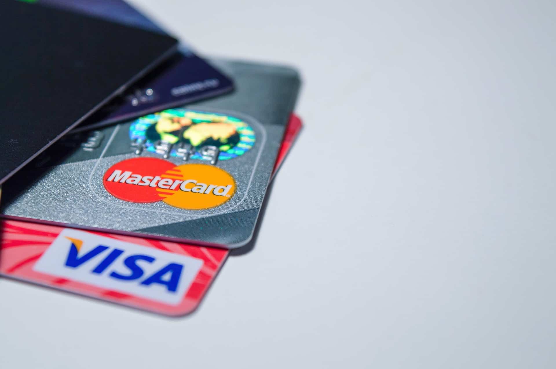 Cartão de crédito sem anuidade: conheça as melhores opções para o seu bolso! (Foto: Pixabay)