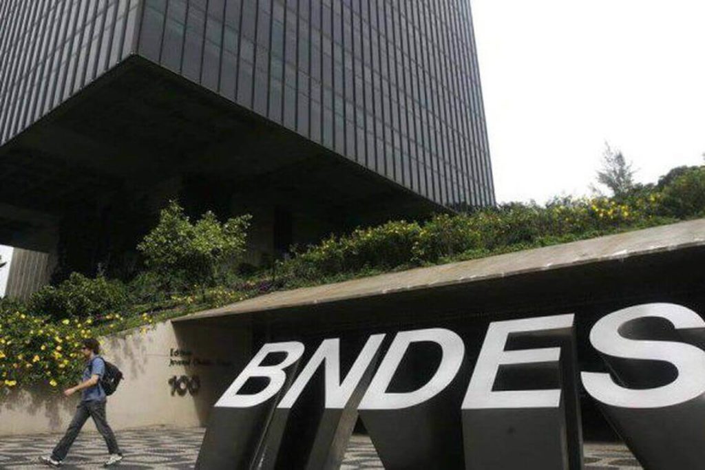 BNDS libera R$4 bilhões para fintechs, apps e máquinas de cartão emprestarem dinheiro