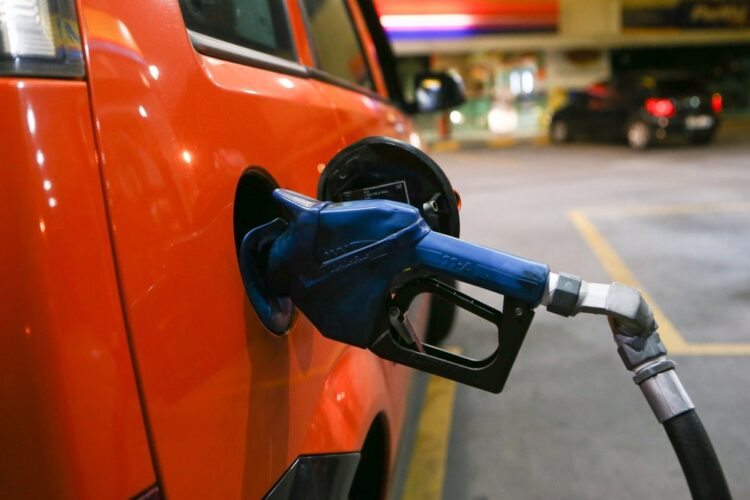 Fiscalização de combustíveis fica ameaçada após corte no orçamento; e agora? 