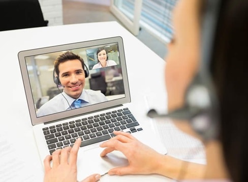 Entrevistas de emprego e estágio por videoconferência: 5 dicas para você se sair bem!( Imagem Reprodução Google)