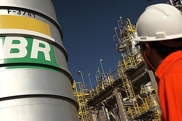 Atenção! Petrobras comunica mudanças no valor da gasolina (Imagem: Reprodução - Google)