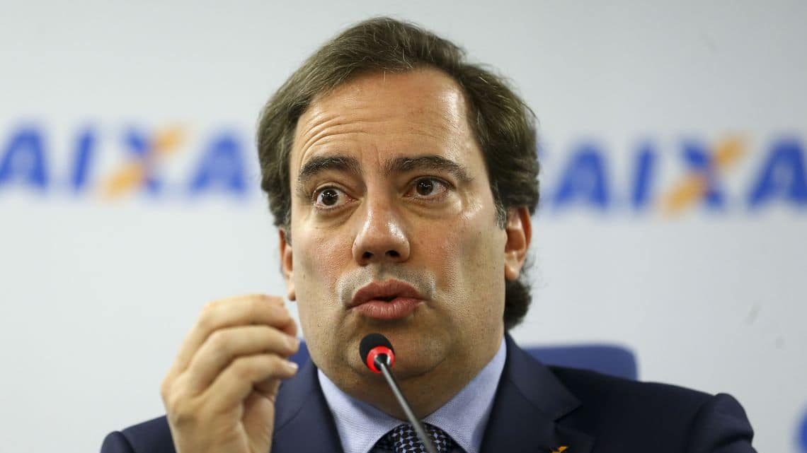 CAIXA quer que ex-presidente pague pelos diversos IPHONES destruídos; entenda o caso