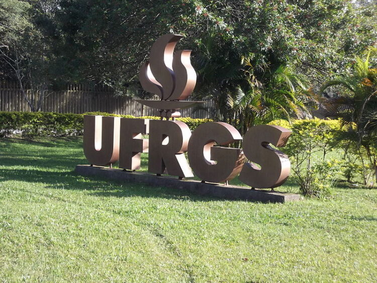 Vestibulares 2021: em decorrência do coronavírus, UFRGS adia provas!