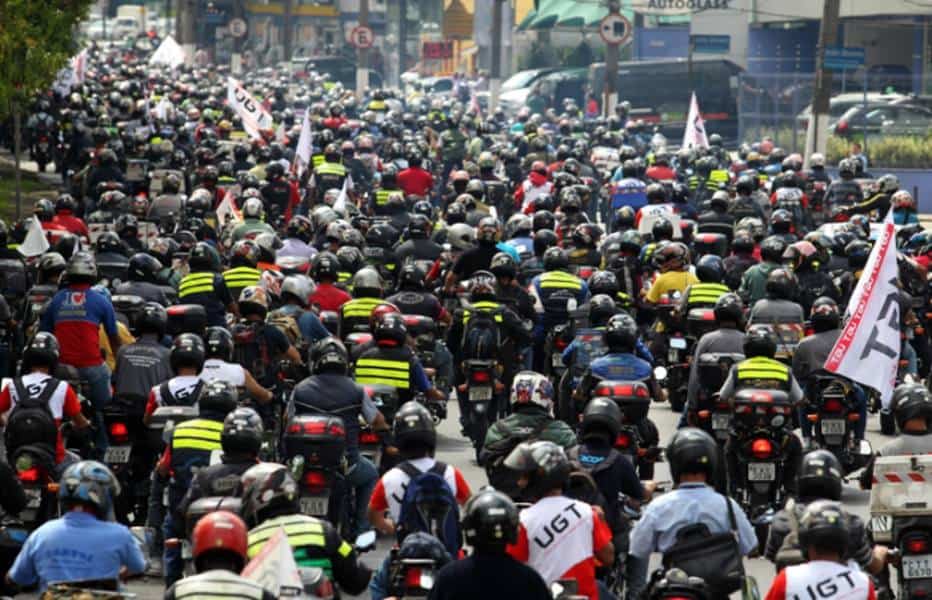 Motoboys anunciam greve de delivery nesta quarta-feira; entenda os impactos