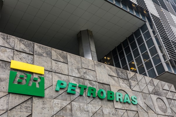 Petrobrás anuncia reajuste nos preços da gasolina e diesel a partir de hoje! (Imagem: Reprodução - Google)