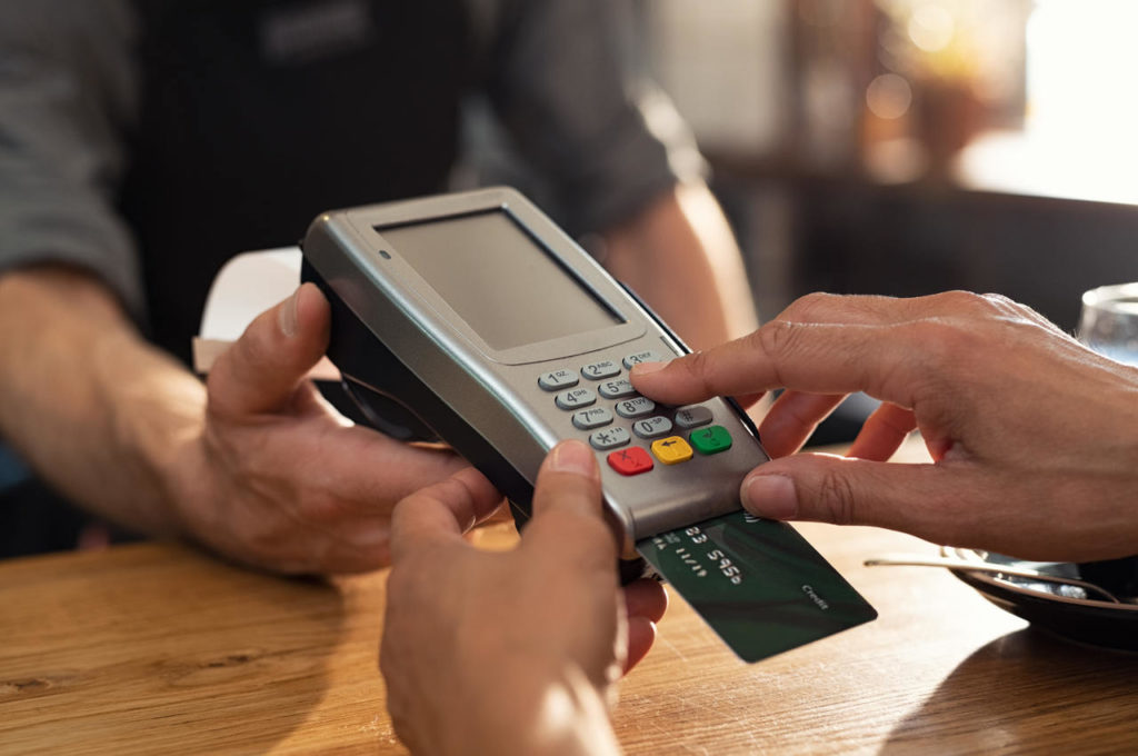 Empréstimo por maquininha de cartão: MEI terá acesso a R$ 50 mil em linha facilitada