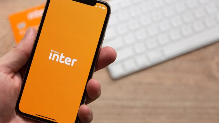 Banco Inter libera plataforma de investimentos usando o celular