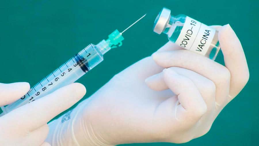 Vacina do Covid-19 vai INFLUENCIAR diretamente a economia dos países, dizem especialistas