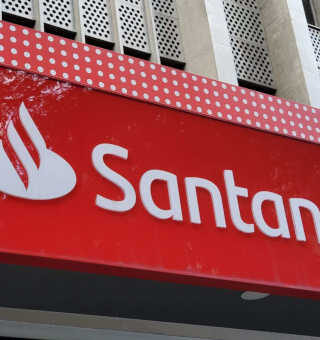 Santander: Ação do banco cai 4,7% e o lucro líquido gerencial de R$ 3,9 bilhões no terceiro trimestre é divulgado