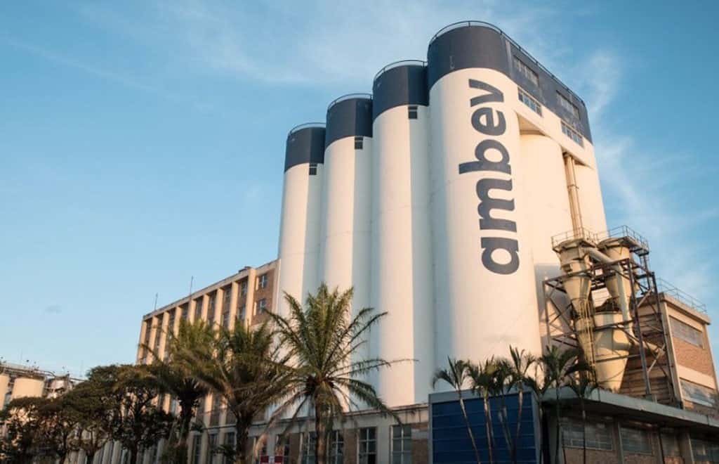 Veja como trabalhar na Ambev e ganhar salário de R$7 mil mais benefícios