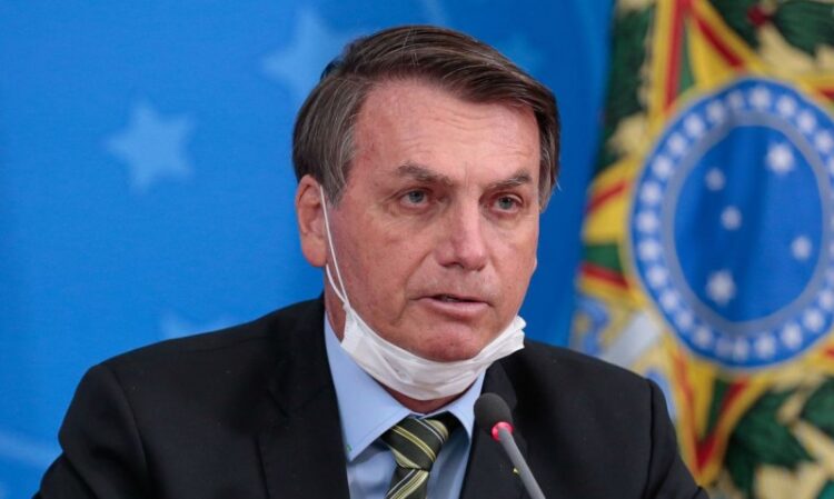 Bolsonaro dá resposta OUSADA sobre prorrogação do auxílio emergencial em 2021