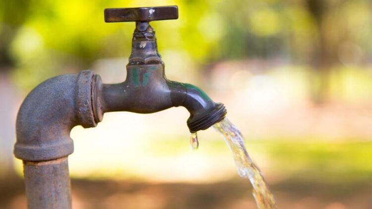 Cedae corta fornecimento de água para cidades da Grande Rio até sexta (9)