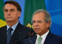 Guedes e Bolsonaro se mostram animados para criação de reforma tributária
