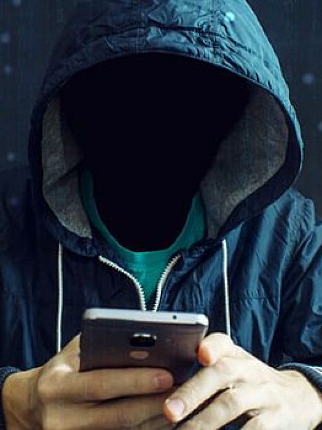 cropped-csm_Golpe_celular_radioculturafoz_300c588f87.jpg