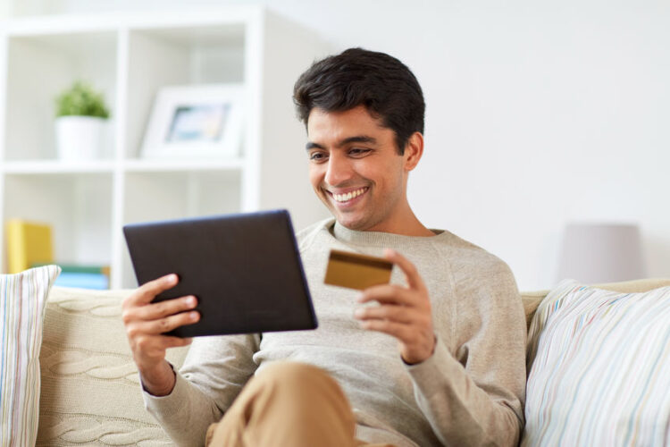PagBank passa a oferecer cartão de crédito com até R$100 mil de limite; conheça