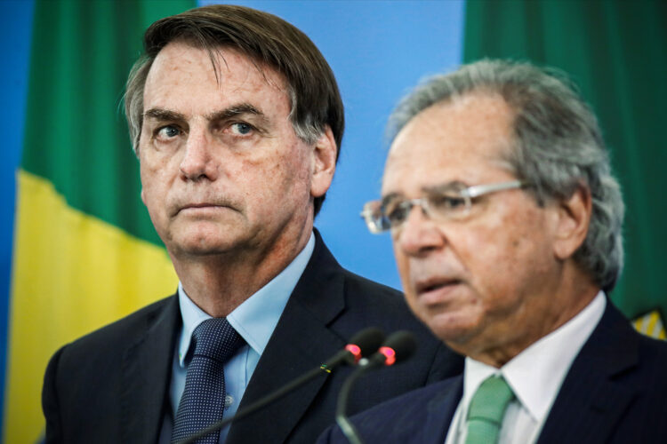 Por que o Orçamento 2021 virou dor de cabeça para Guedes e Bolsonaro?
