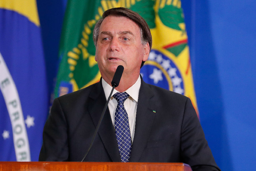 Bolsonaro sancionou o projeto que concebe a poupança social digital para a transferência valores de auxílios